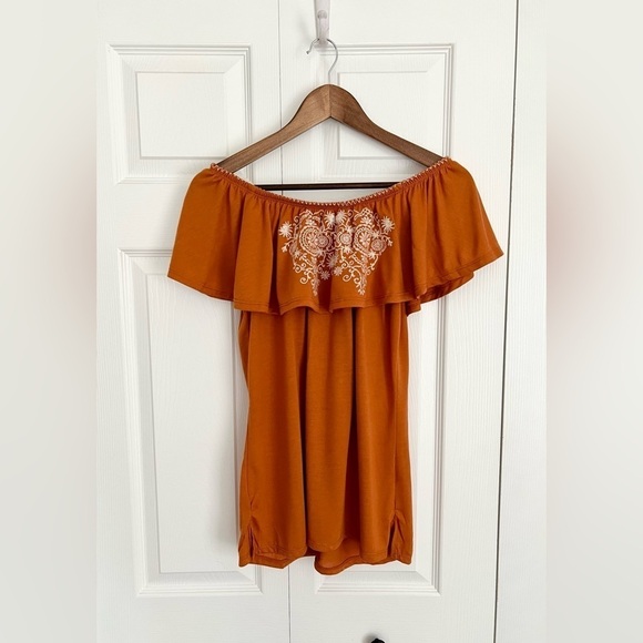 French Laundry Tops - French laundry off shoulder top SMALL